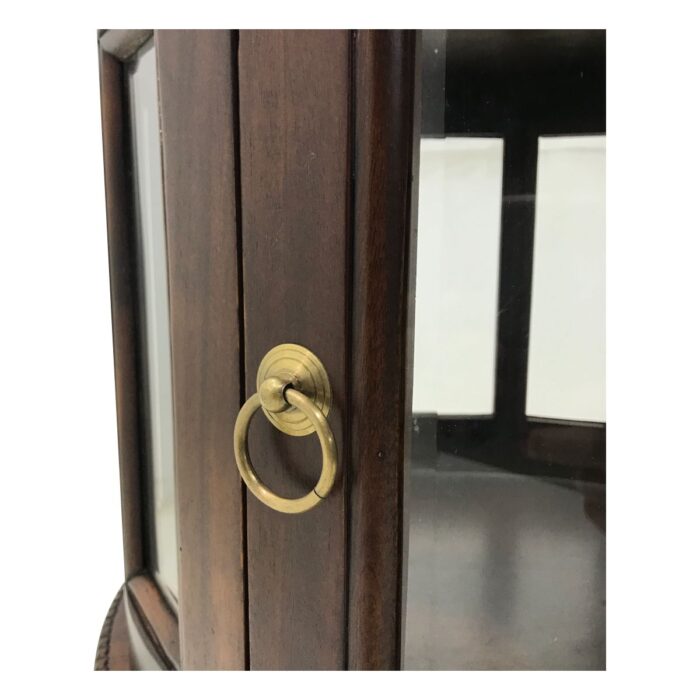 BUA0082-Table-Tea-Round-Mahogany-52x52x78cm-Detail02-Sotran.jpg BUA0082-Table-Tea-Round-Mahogany-52x52x78cm-Detail02-Sotran.jpg