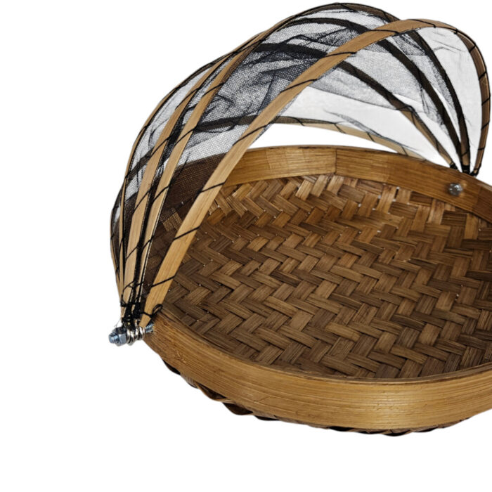 Bambu-Basket-Natural-Dark-Net-25cm-Close-Up.jpg