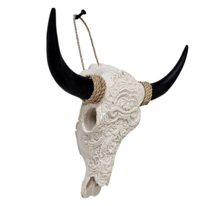 Black-Horns-Carved-Buffalo-Skull-Side.jpg Black-Horns-Carved-Buffalo-Skull-Side.jpg