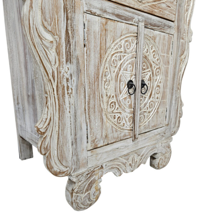 Carved-Bedside-Pedestal-BEB8261-Close-Bottom.jpg Carved-Bedside-Pedestal-BEB8261-Close-Bottom.jpg