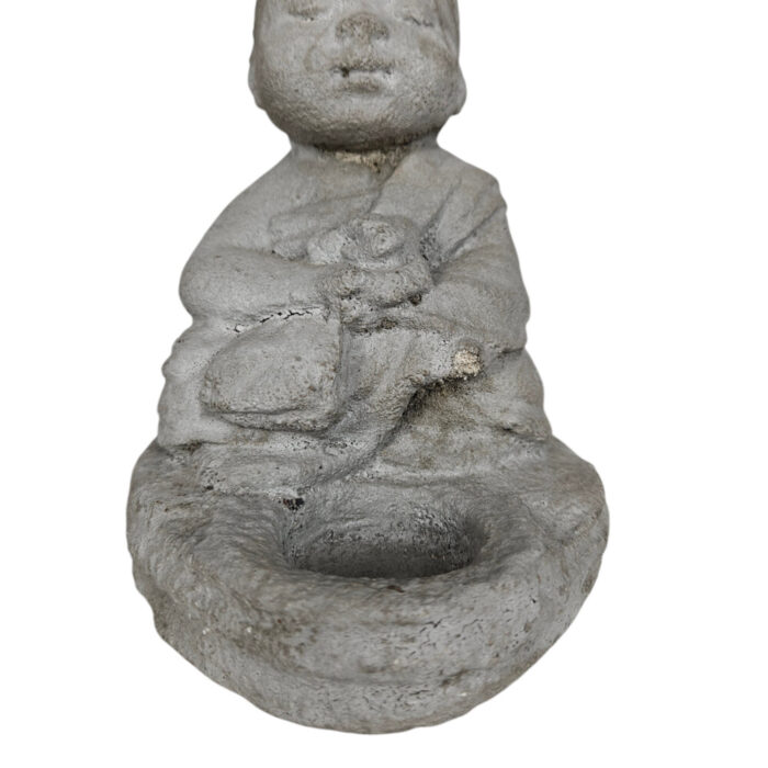 Cement-Monk-Candle-Holder-Bottom.jpg