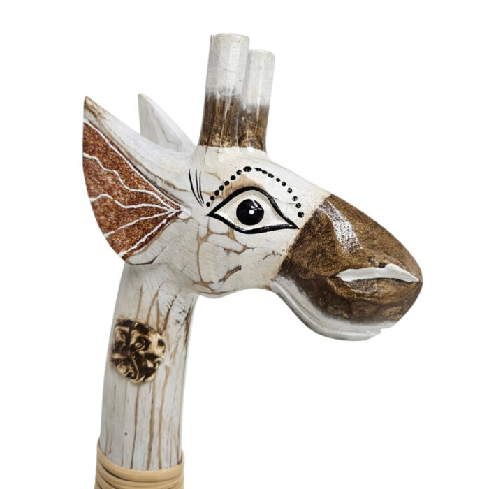 Emmy-Giraffe-Standing-150cm-Close-Head.jpg Emmy-Giraffe-Standing-150cm-Close-Head.jpg
