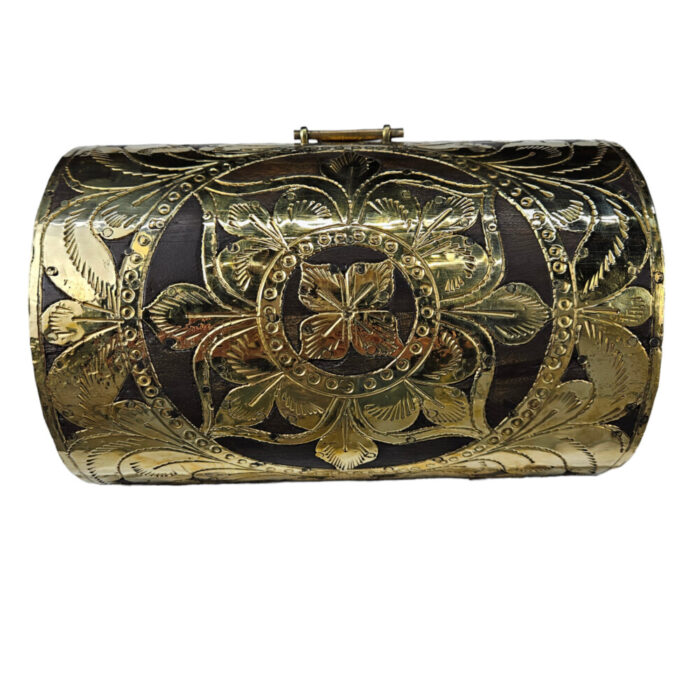Floral-Brass-Wooden-Trinket-Box-Medium-Top.jpg Floral-Brass-Wooden-Trinket-Box-Medium-Top.jpg