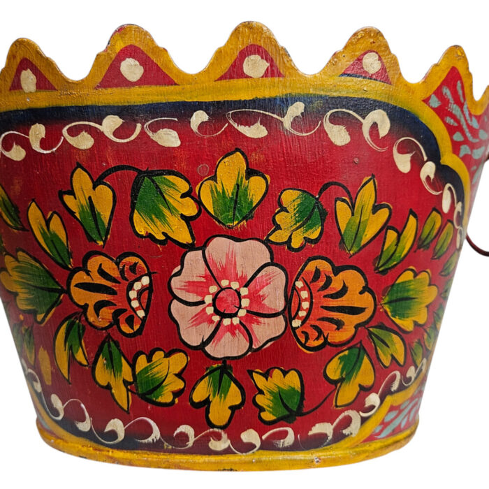 Red-Iron-Planter-Pot-Floral-Close.jpg Red-Iron-Planter-Pot-Floral-Close.jpg