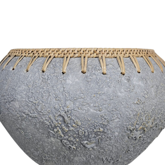 Terra-Moon-Decorative-Vase-Close.jpg Terra-Moon-Decorative-Vase-Close.jpg