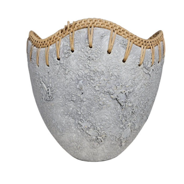 Terra-Oval-Moon-Vase-Front.jpg Terra-Oval-Moon-Vase-Front.jpg