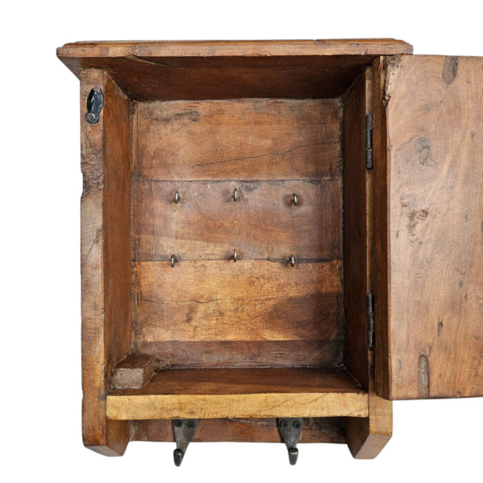 Wall-Hanging-Keybox-KMH0597-Open.jpg Wall-Hanging-Keybox-KMH0597-Open.jpg