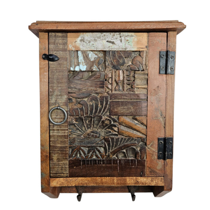 Wall-Hanging-Keybox-KMH0599.jpg Wall-Hanging-Keybox-KMH0599.jpg