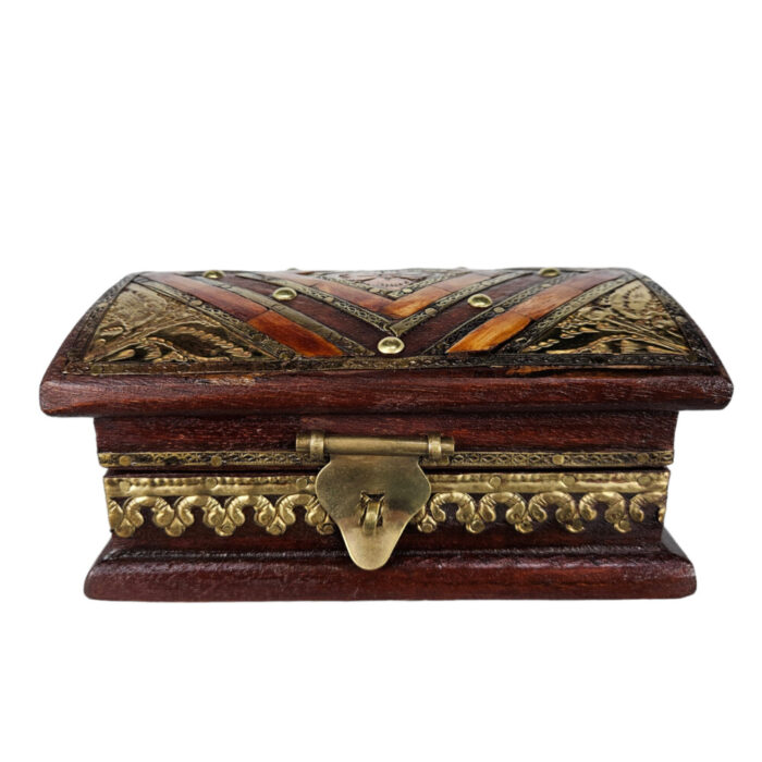 Wooden-And-Brass-Colored-Trinket-Box-Small-Front-Top.jpg Wooden-And-Brass-Colored-Trinket-Box-Small-Front-Top.jpg