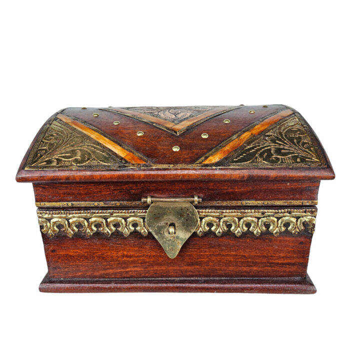 Wooden-And-Brass-Colored-Trinket-Box-Top-Front.jpg Wooden-And-Brass-Colored-Trinket-Box-Top-Front.jpg