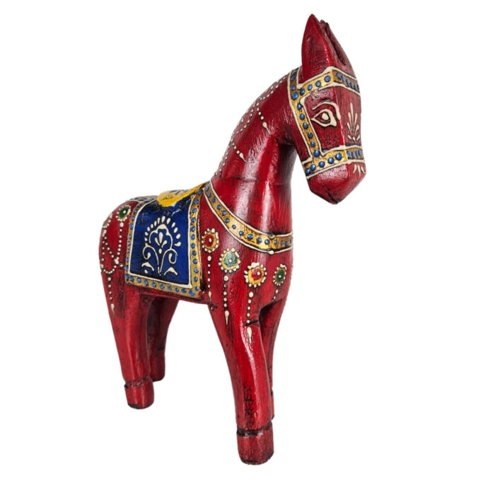 Wooden-Red-Dekorative-Horse-Side-Front-View.jpg Wooden-Red-Dekorative-Horse-Side-Front-View.jpg