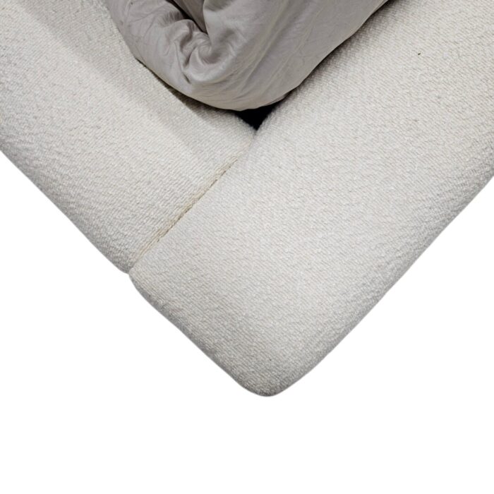 Cloud Bed White King XL Close Up Top