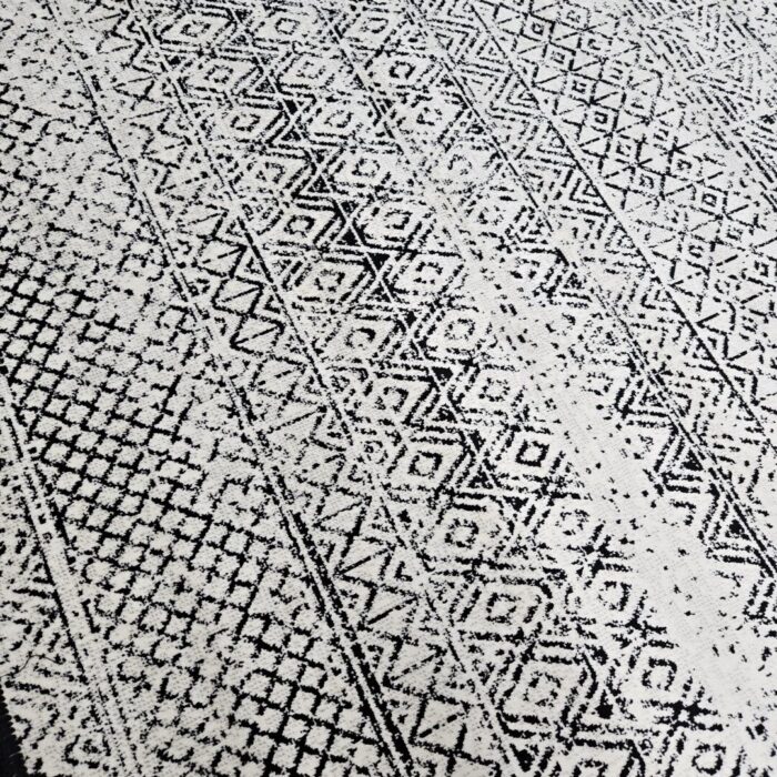 Silkie Tribal Carpet FOF0060 Close Up View Silkie Tribal Carpet