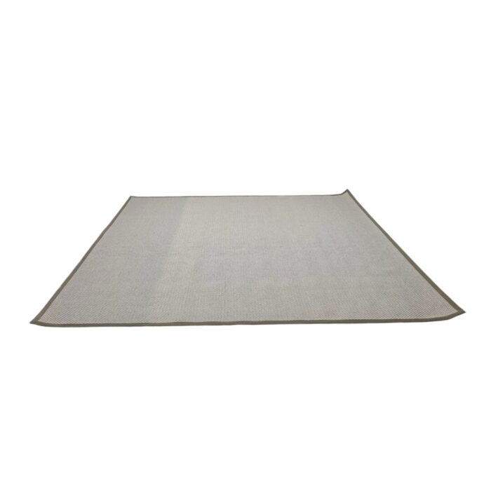 Amazon Carpet LIF4100A Front
