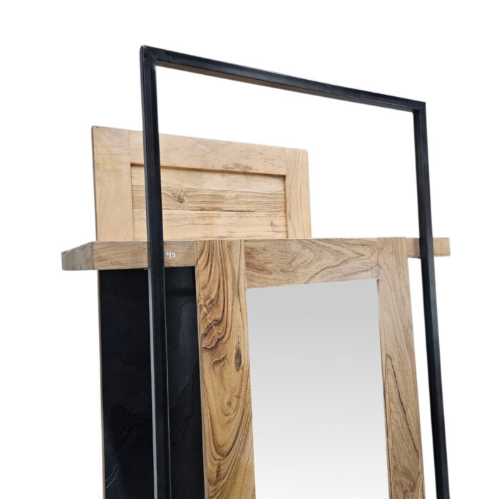 Dressing Mirror With Shelfs Close Up Dressing Mirror With Shelfs Close Up