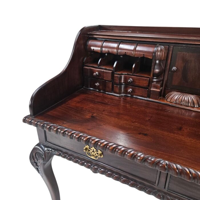 Chippendale Escritoire Desk BUA0233 Top Close Up View