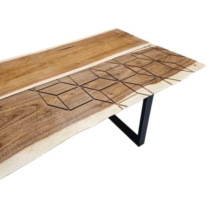 Davian Suar Dining Table