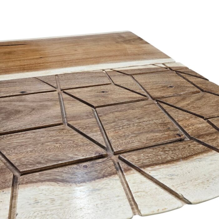 Davian Suar Dining Table