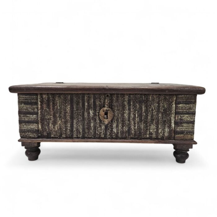 Coffee Table Kist Storage Trunk KMF25274B Main Coffee Table Kist Storage Trunk KMF25274B Main