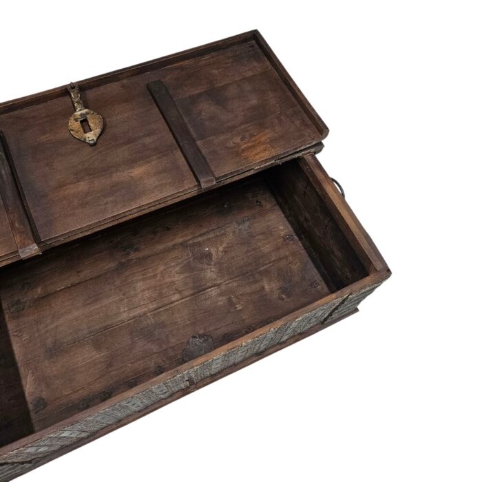 Coffee Table Kist Storage Trunk KMF25274B Open Coffee Table Kist Storage Trunk KMF25274B Open