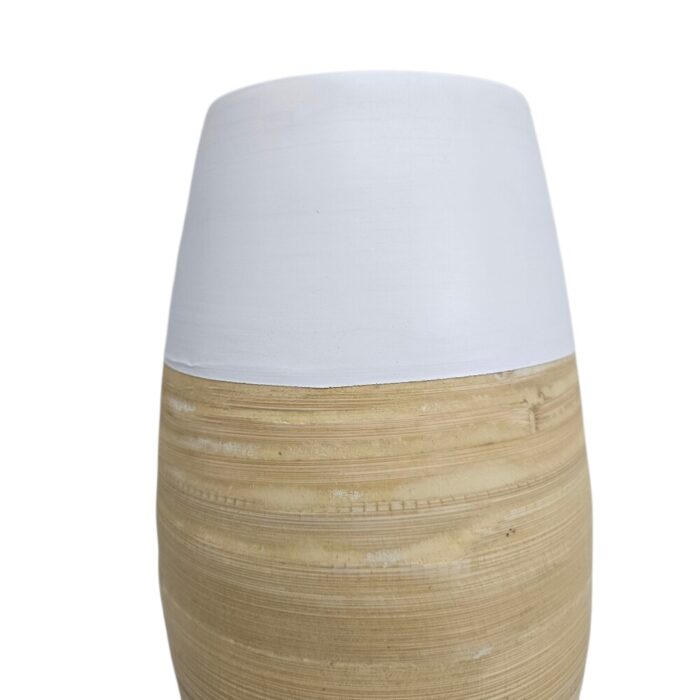 Vina Organic Vase KMH4310B Close Up Vina Organic Vase KMH4310B Close Up