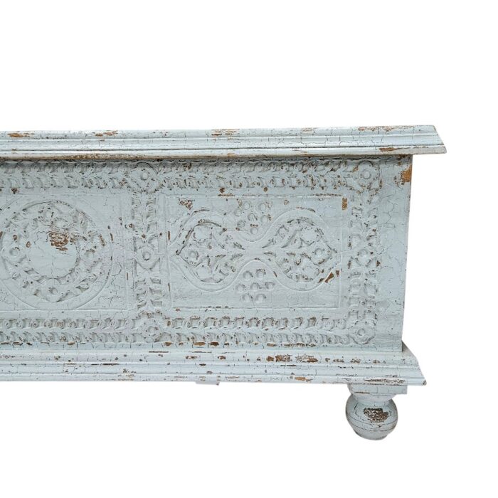 Carved Light Blue Blanket BOx Main KMF19102 Close Carved Light Blue Blanket BOx Main KMF19102 Close