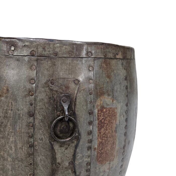 Drum Iron Side Table KMF25039 Close Up Drum Iron Side Table