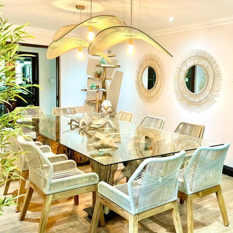 Sotran Root Dining Table