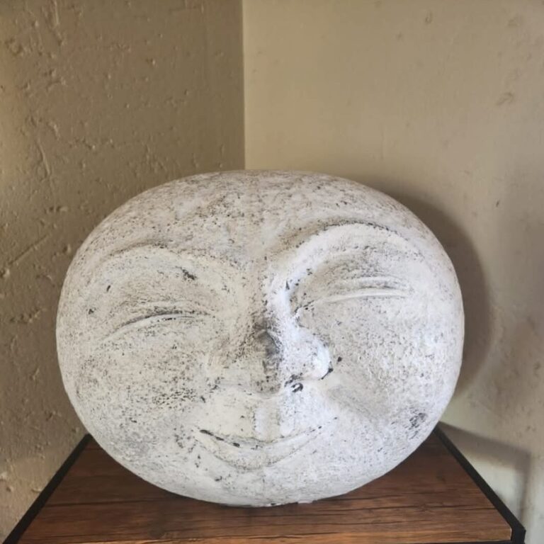 Sotran Moon Face Decor