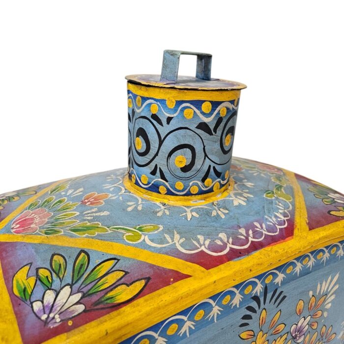 Iron Deco Holder KMH9079 Close