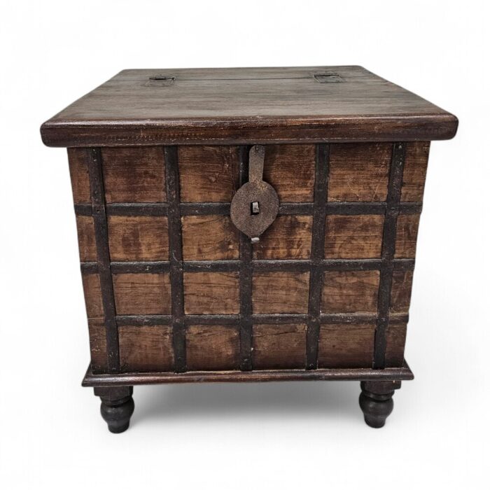 Pitara Trunk KMF23063 Main Pitara Trunk