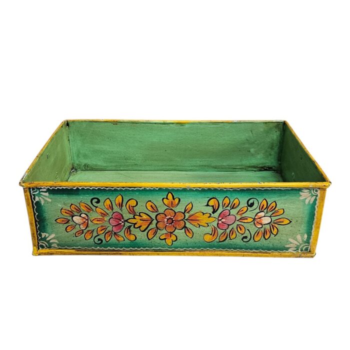 Painted Metal Storage Tray KMH9075B Painted Metal Storage Tray KMH9075B