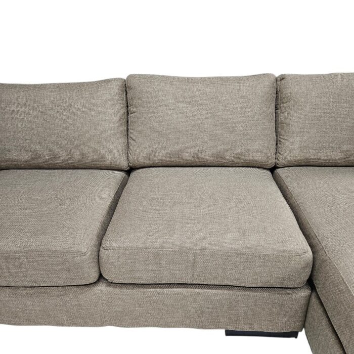 Caprivi-Daybed-FCL3304A-Close.jpg Caprivi-Daybed-FCL3304A-Close.jpg