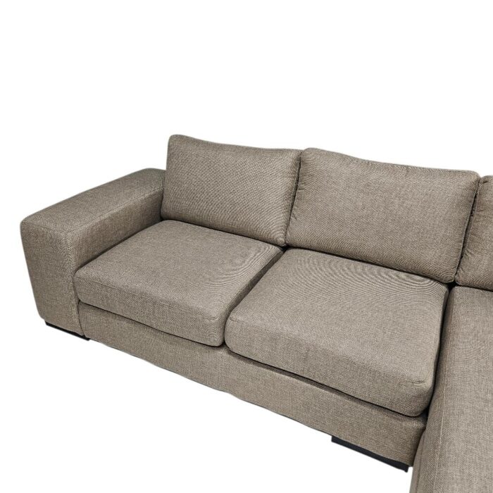 Caprivi-Daybed-FCL3304A-Close-Top.jpg Caprivi-Daybed-FCL3304A-Close-Top.jpg