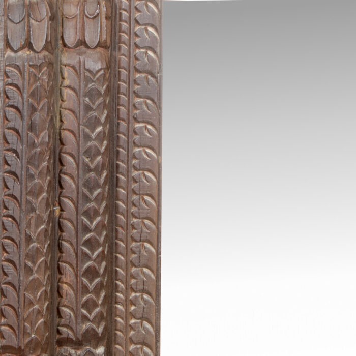 Wall-Mirror-Wooden-Frame-MCB9008-Main-Close-Up-View.jpg Wall-Mirror-Wooden-Frame-MCB9008-Main-Close-Up-View.jpg